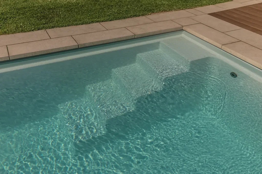 Pool und Wintergarten