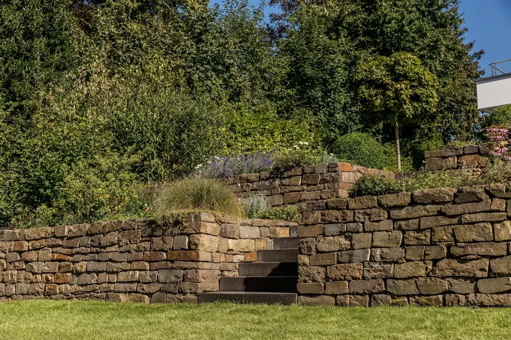 Ein Hanggarten im Grünen