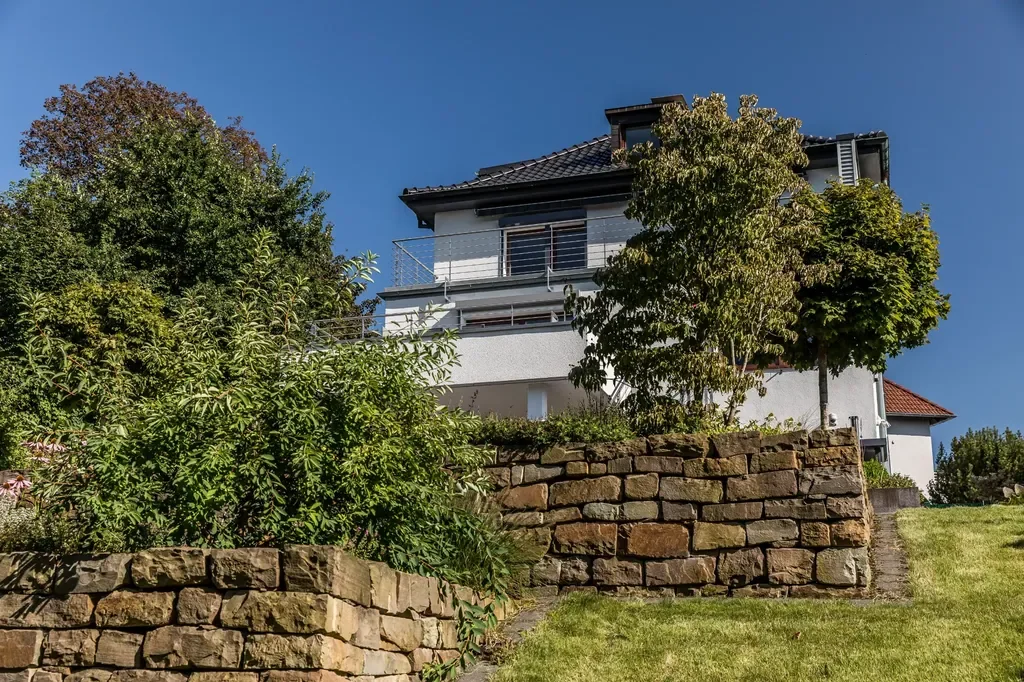 Ein Hanggarten im Grünen